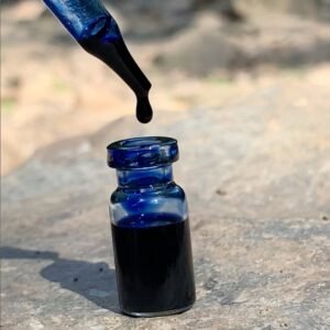 blue yarrow essential oil: 100% pure, herbaceous scent (6.5ml)